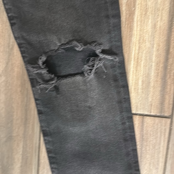 Mavi jeans co. Dark grey skinny jeans size 25 fits like a zero. - Picture 5 of 6